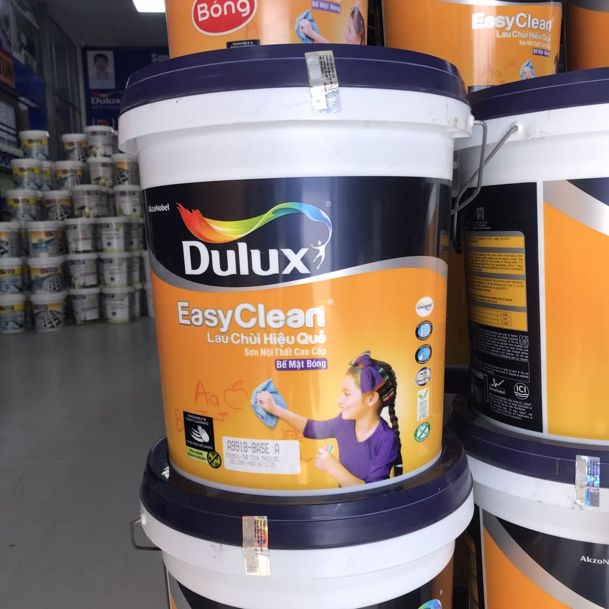 Sơn nội thất Dulux Easyclean lau chùi hiệu quả bề mặt bóng A991B 18L